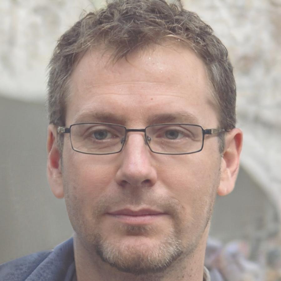 Ritratto professionale di Marco Benedetti